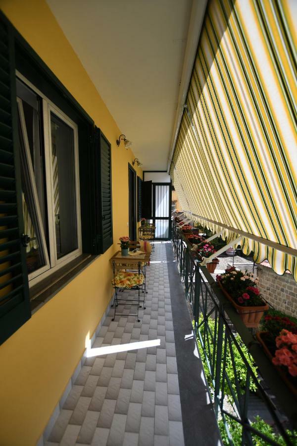 Millie Sorrento Suites Exterior foto